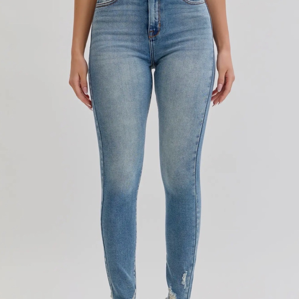 High rise ankle skinny with freight hem Jeans